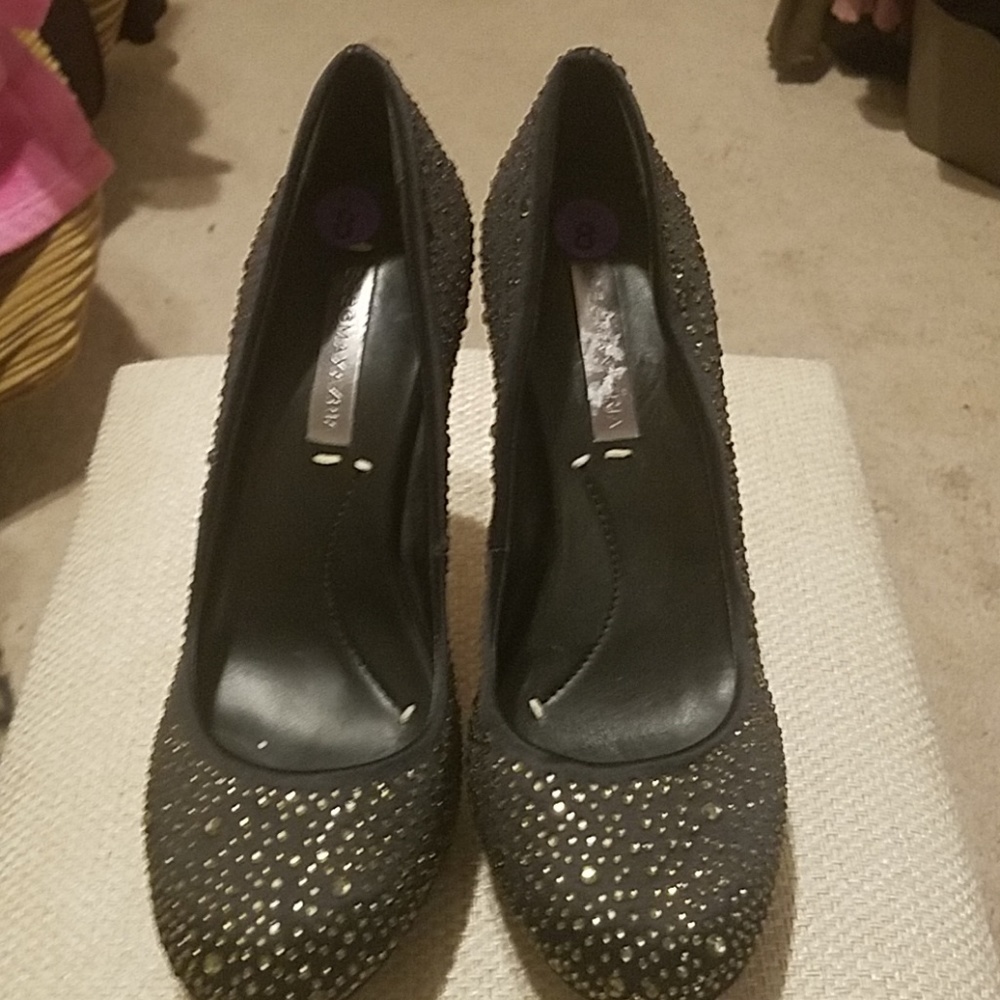 Bcbgmaxazria Platform Heels - image 3